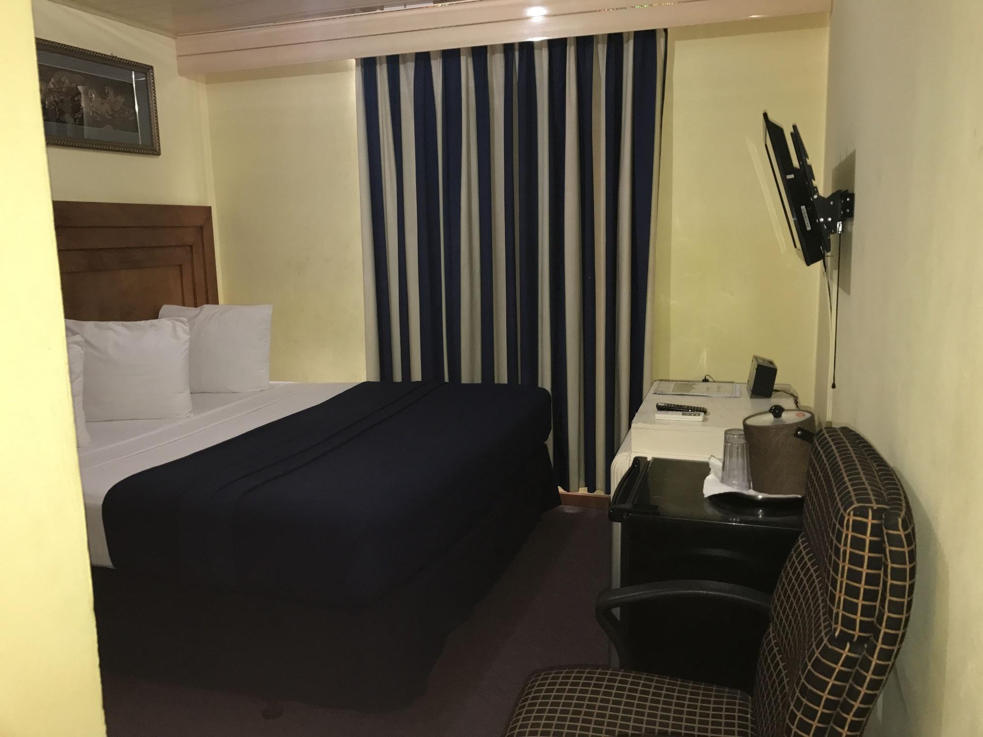 Airport Suites Hotel Piarco Eksteriør bilde