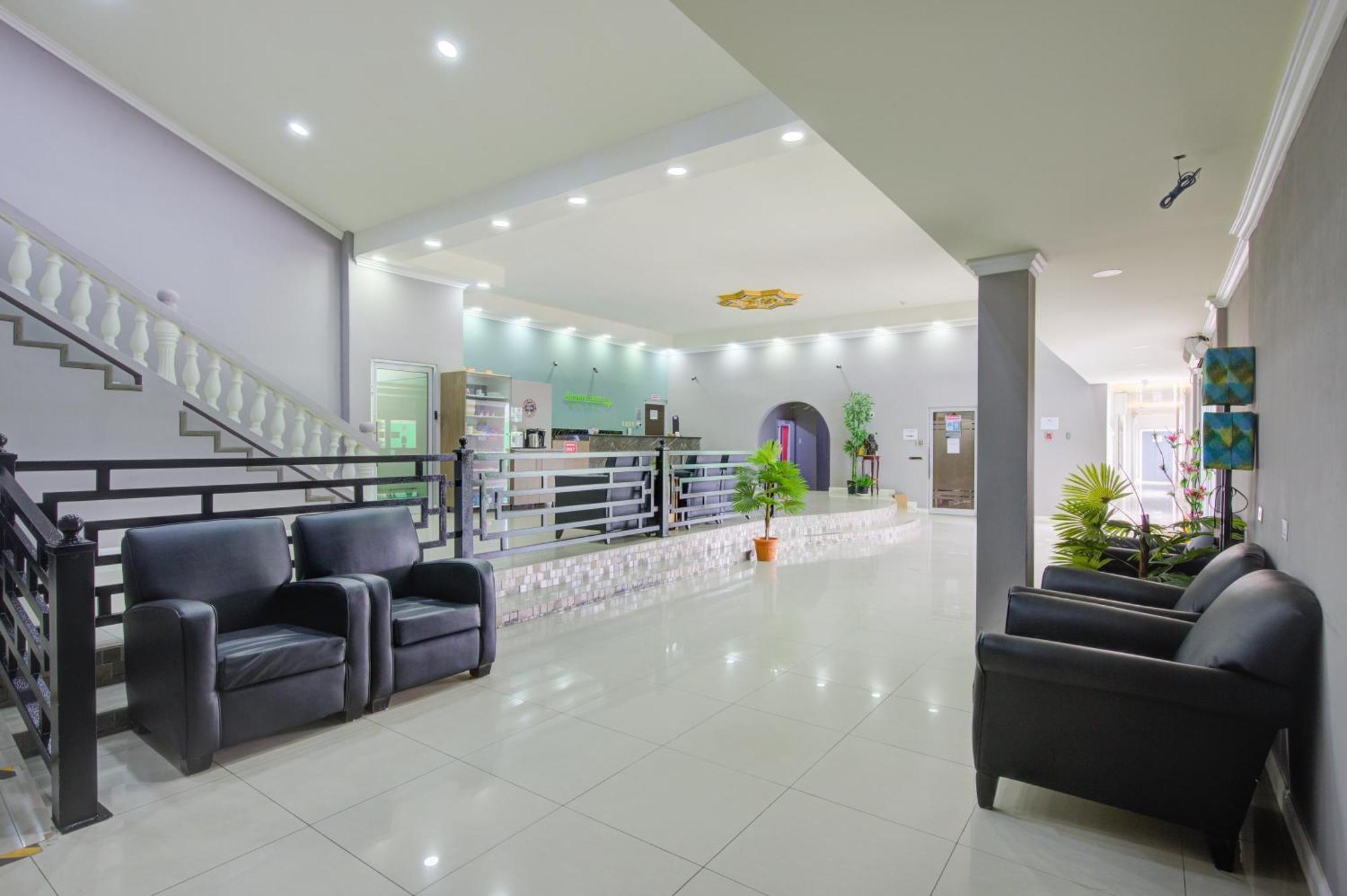 Airport Suites Hotel Piarco Eksteriør bilde