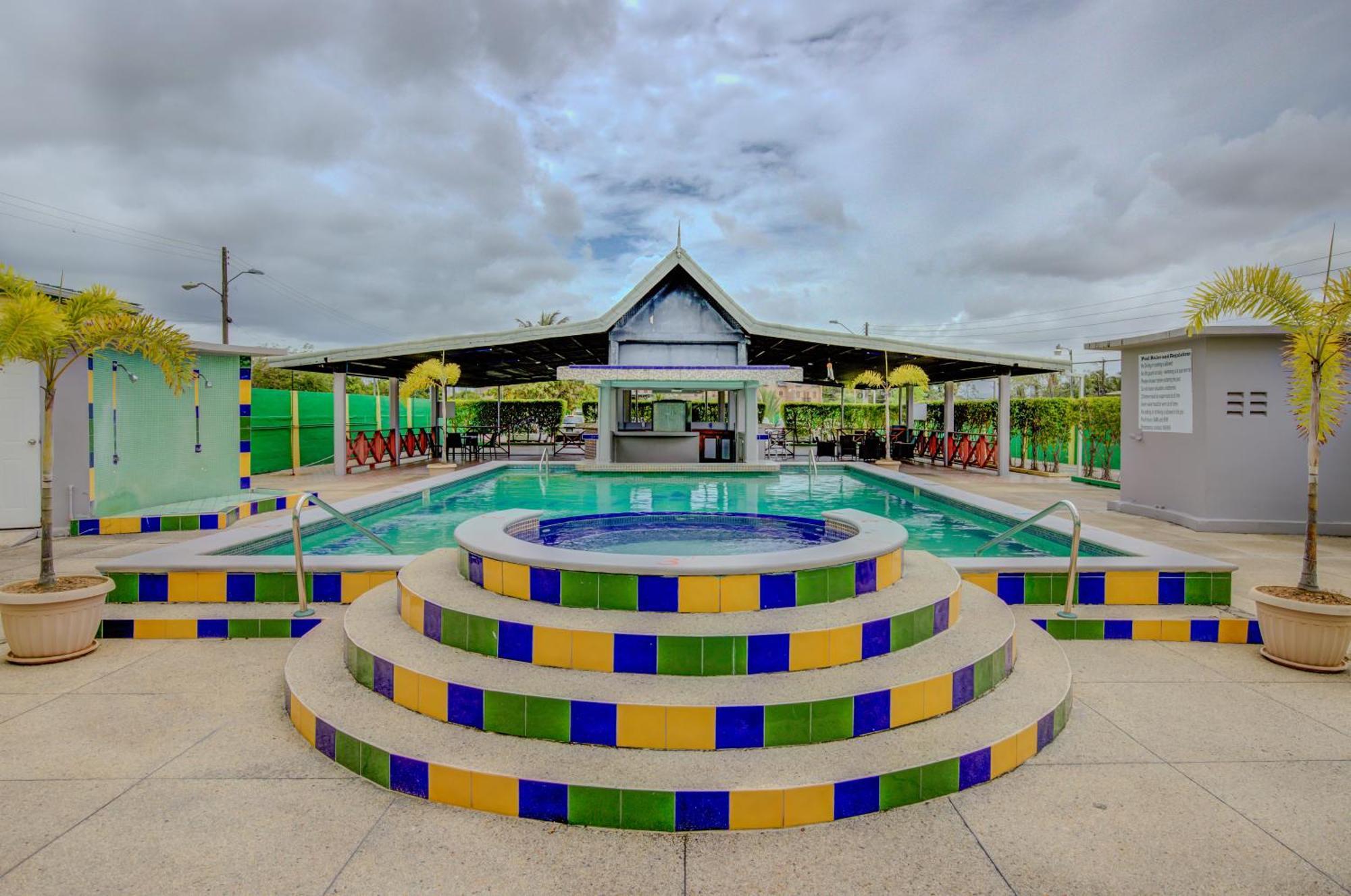 Airport Suites Hotel Piarco Eksteriør bilde
