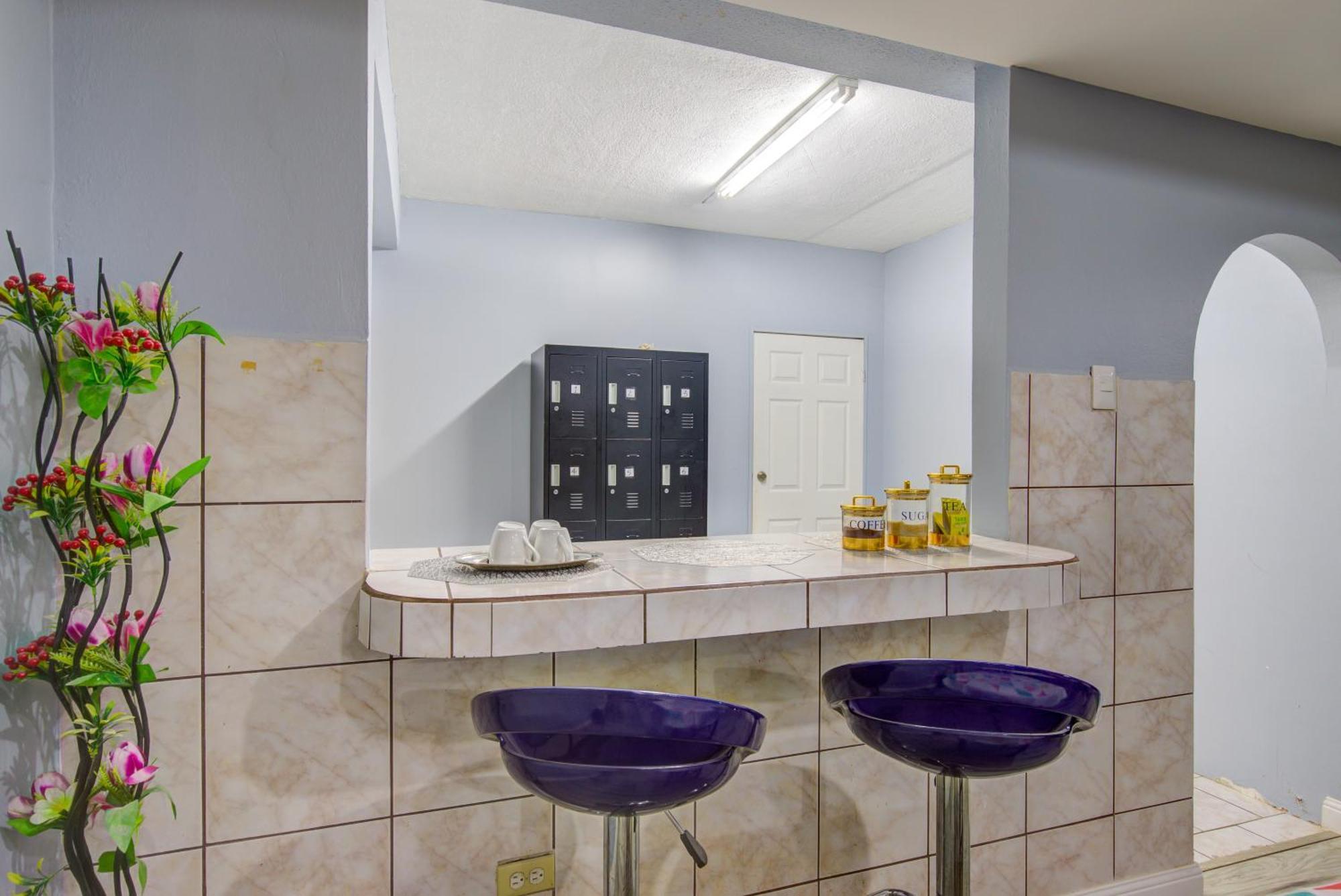 Airport Suites Hotel Piarco Eksteriør bilde