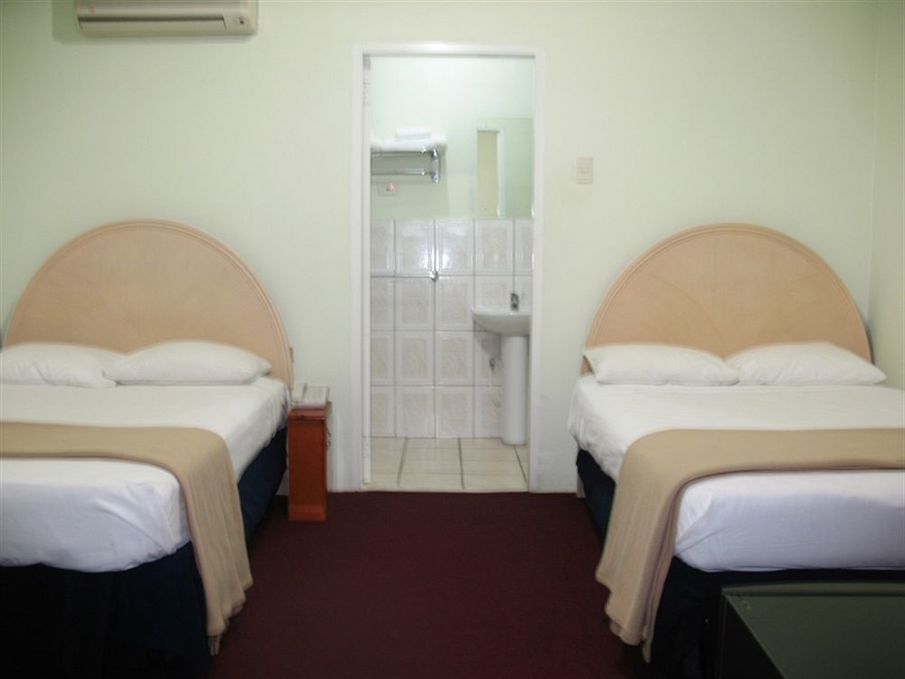 Airport Suites Hotel Piarco Eksteriør bilde