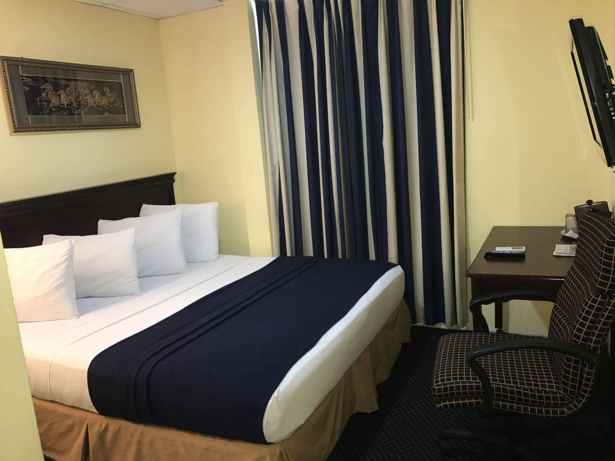 Airport Suites Hotel Piarco Eksteriør bilde